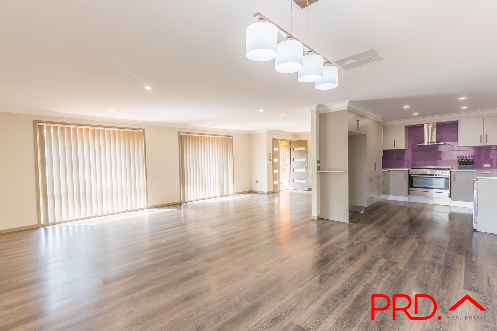 67 Glengarvin Drive TAMWORTH 3