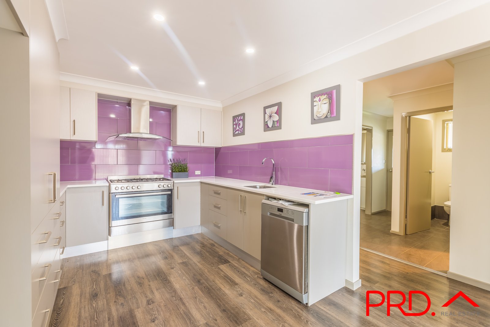 67 Glengarvin Drive TAMWORTH 4