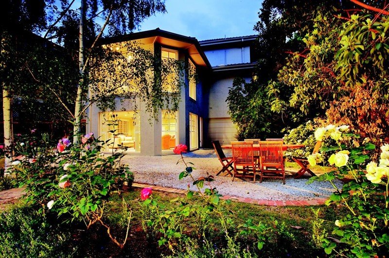 Real Estate and Property in 67 Hopetoun Road, Toorak, VIC