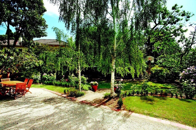 Real Estate and Property in 67 Hopetoun Road, Toorak, VIC