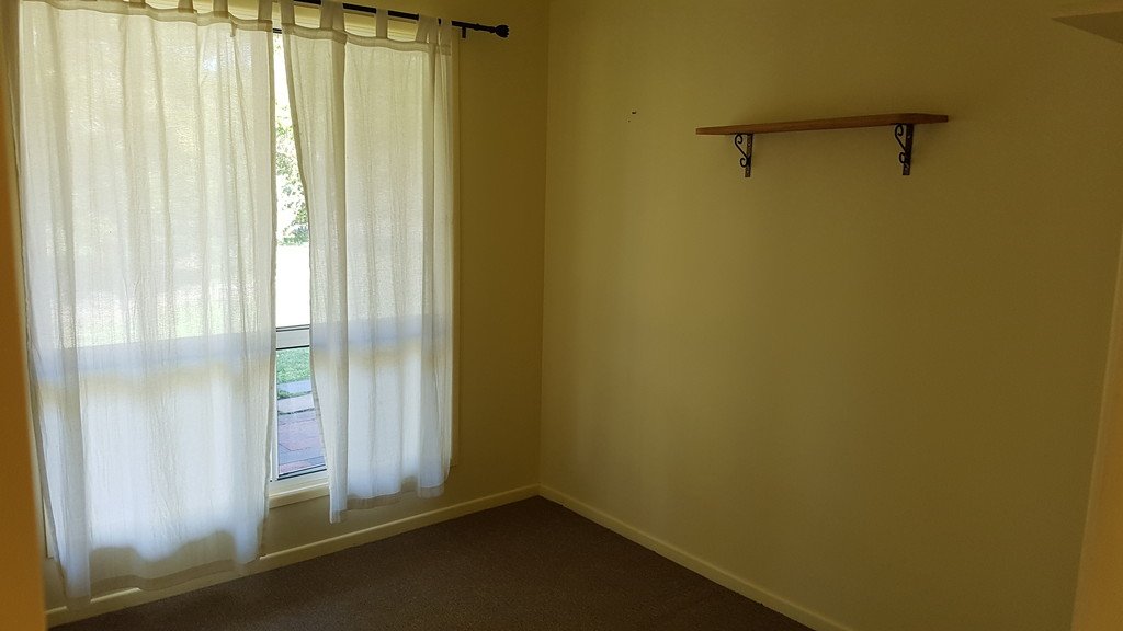 67 Janine Street BOORAL 17