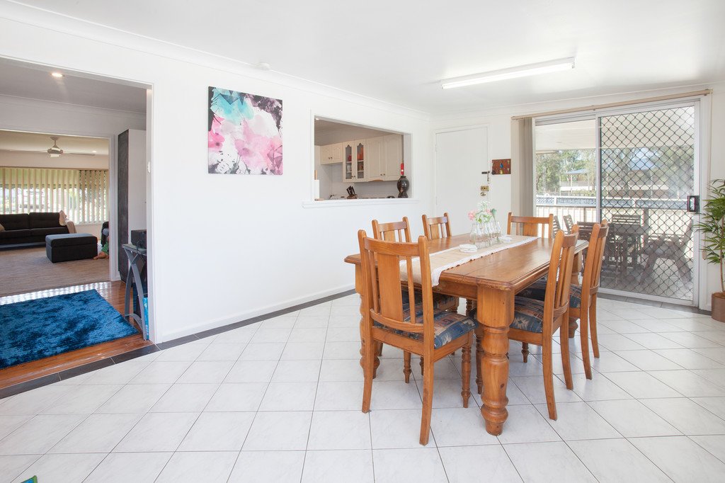 67 Kookaburra Pde  WOODBERRY 4