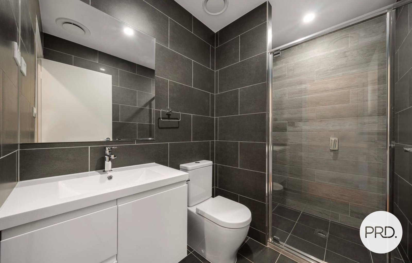 6/7 Lowrie Street DICKSON 8