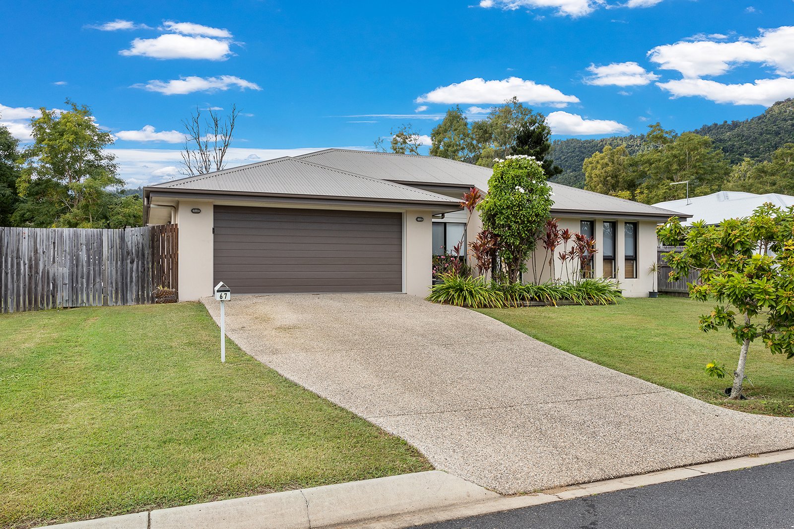 67 Macarthur Drive CANNONVALE 1