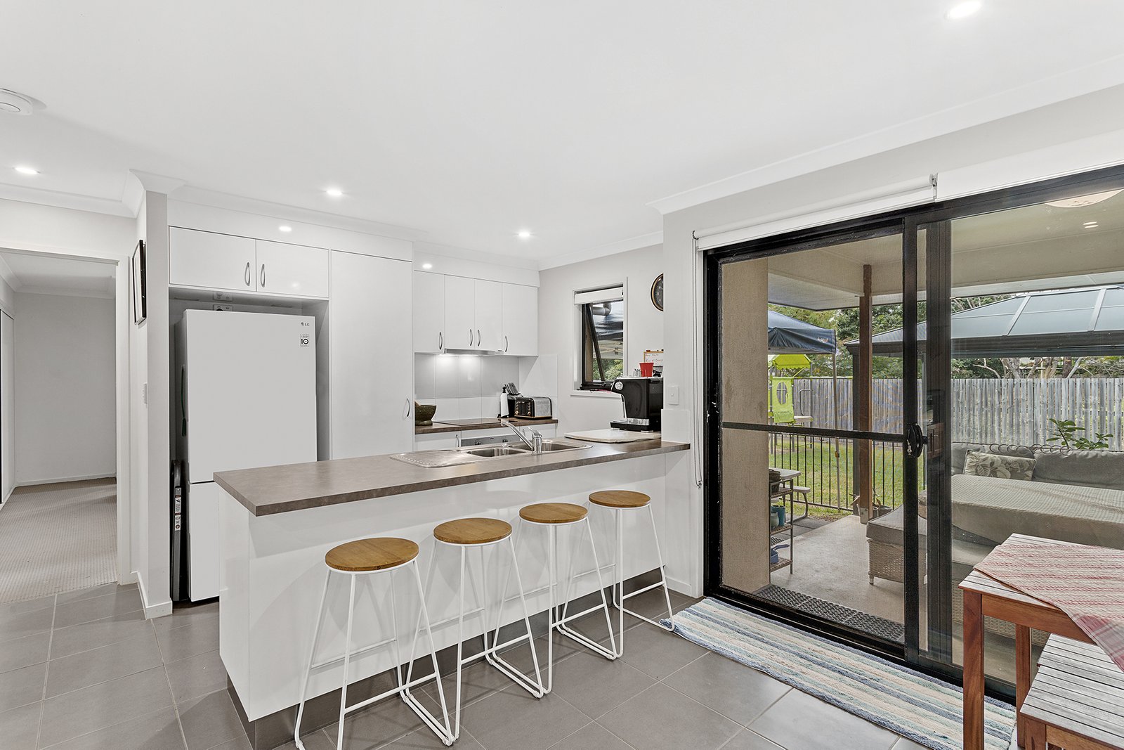 67 Macarthur Drive CANNONVALE 2