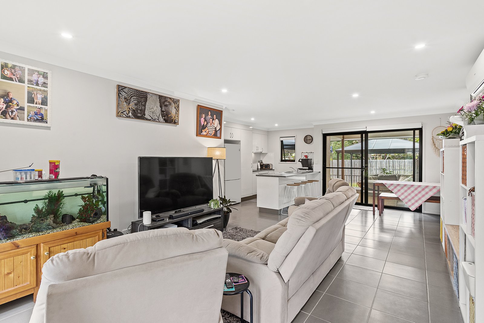 67 Macarthur Drive CANNONVALE 4