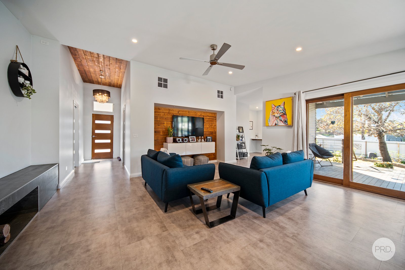 67 Mackenzie Street West  GOLDEN SQUARE 4