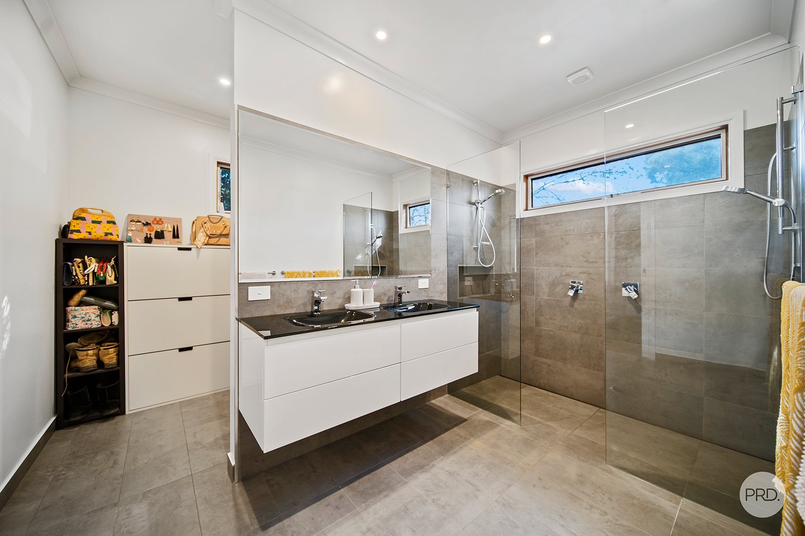 67 Mackenzie Street West  GOLDEN SQUARE 9