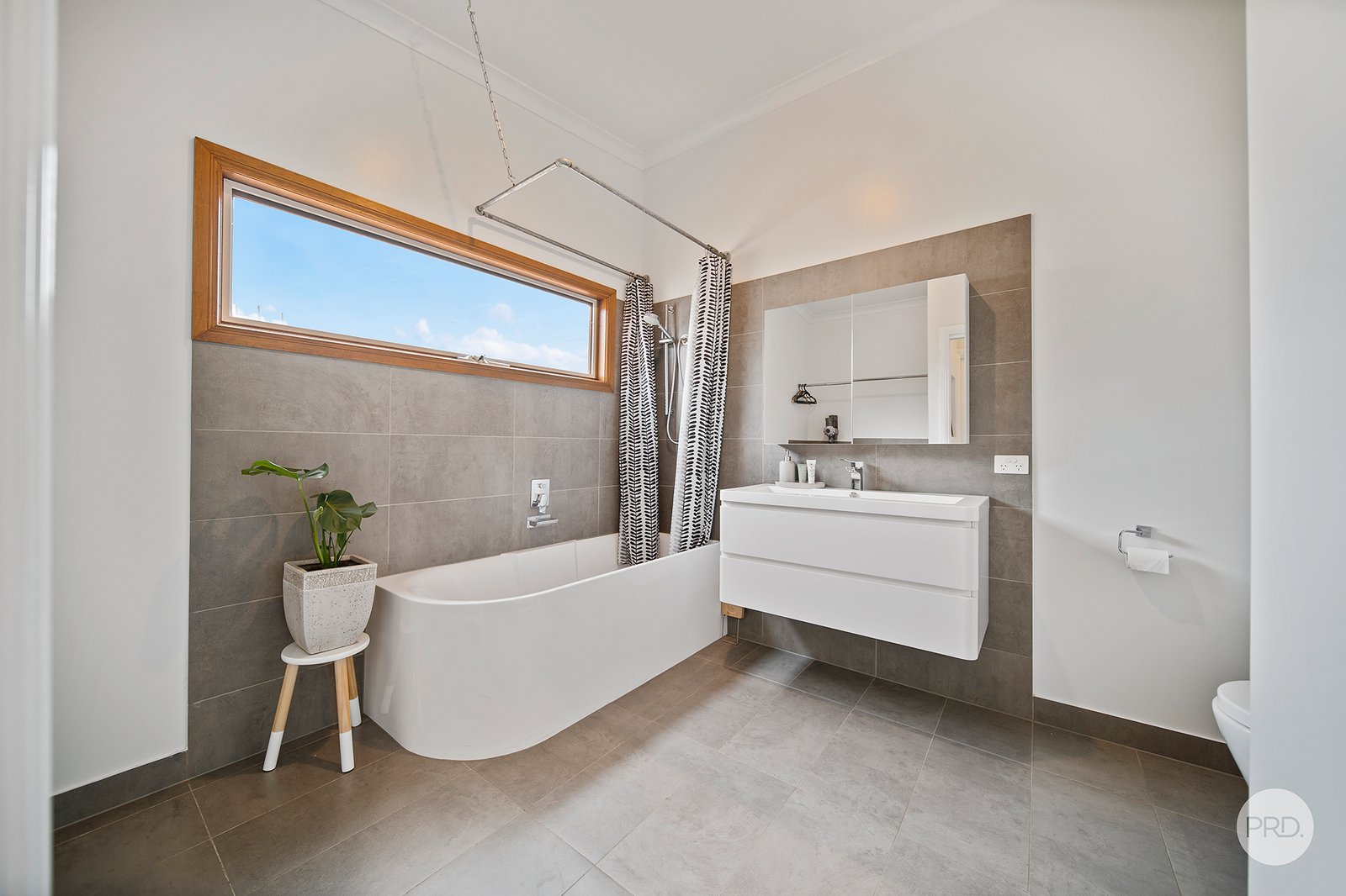 67 Mackenzie Street West  GOLDEN SQUARE 11