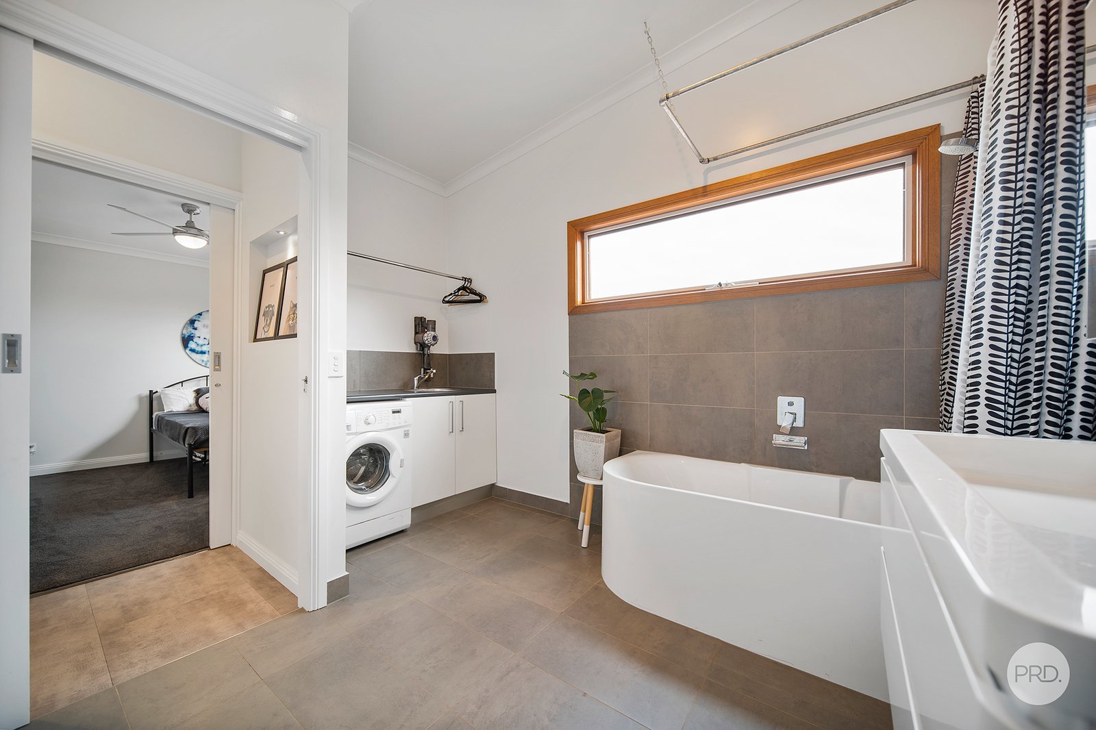 67 Mackenzie Street West  GOLDEN SQUARE 12