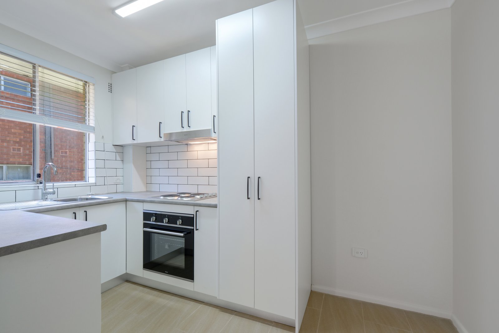 6/7 Parry Avenue NARWEE 3