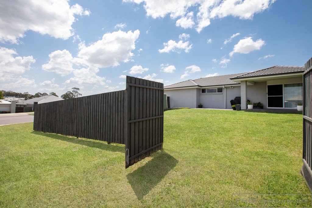 67 Saddlers Drive GILLIESTON HEIGHTS 3