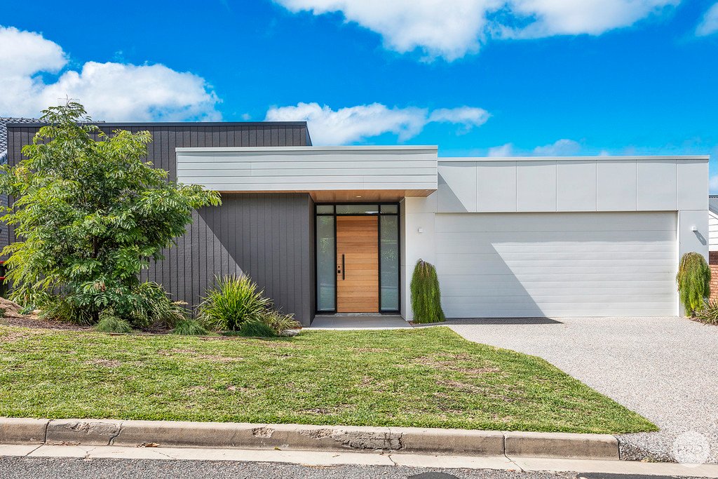 67 Scott Circuit SALAMANDER BAY 2