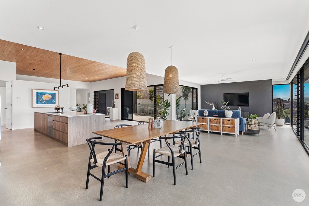 67 Scott Circuit SALAMANDER BAY 9