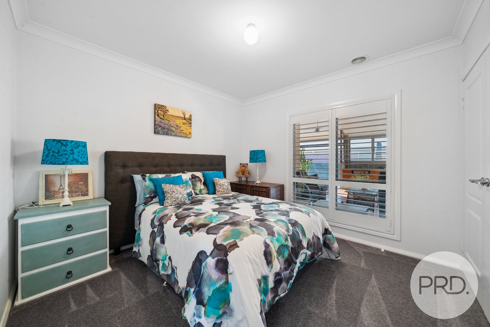 67 Stirling Boulevard TATTON 13