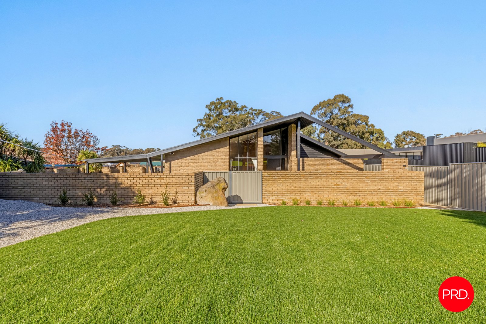67 Symonds Street GOLDEN SQUARE 2