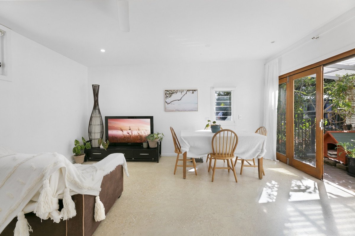 67 Twenty Sixth Avenue Palm Beach 24