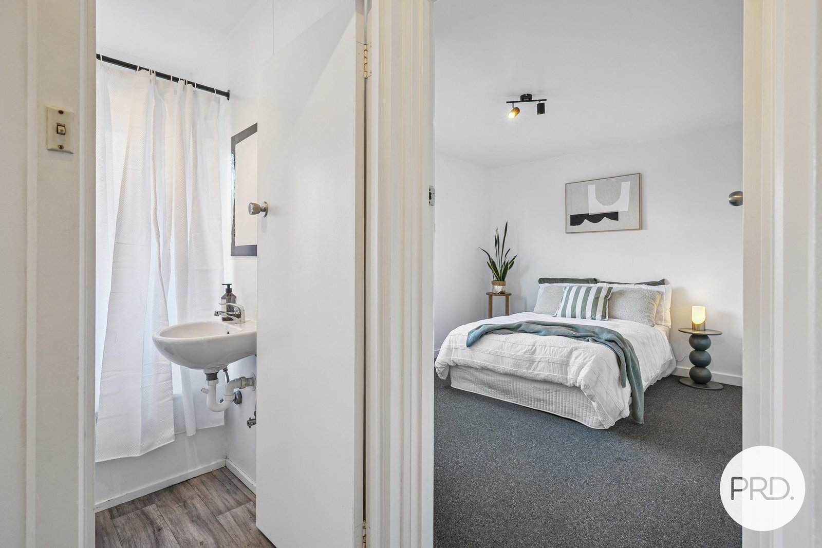 6/7 View Street SANDY BAY 18