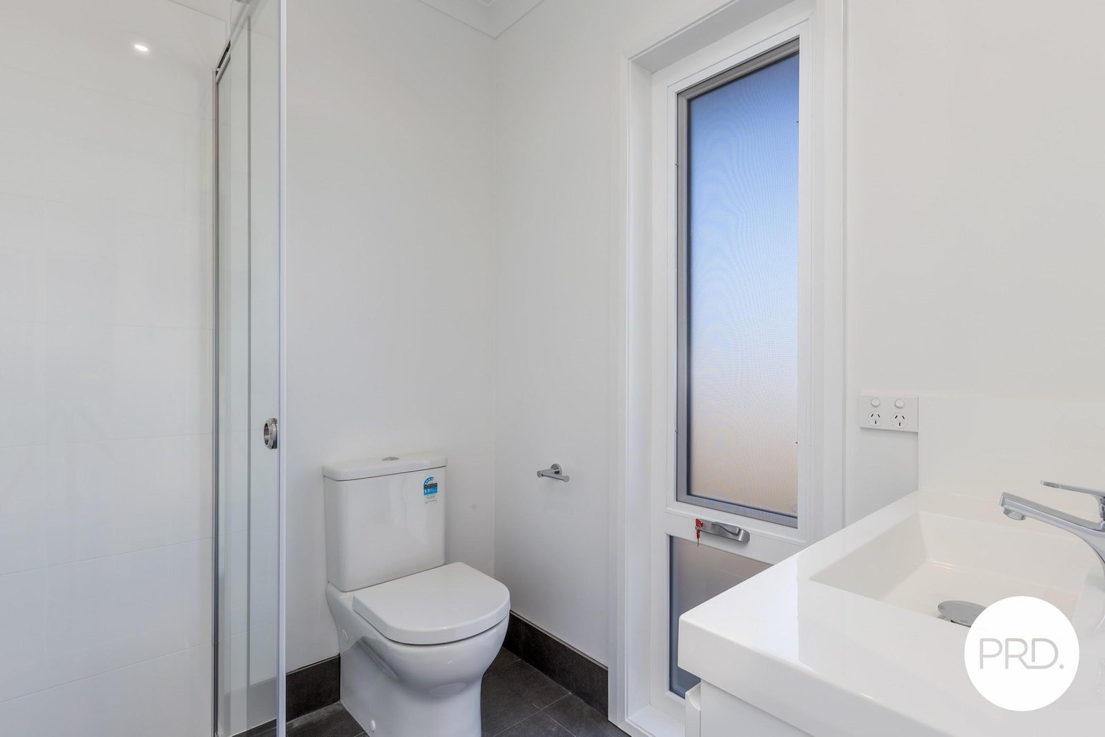 67 Warramunga Close WAMBOIN 19