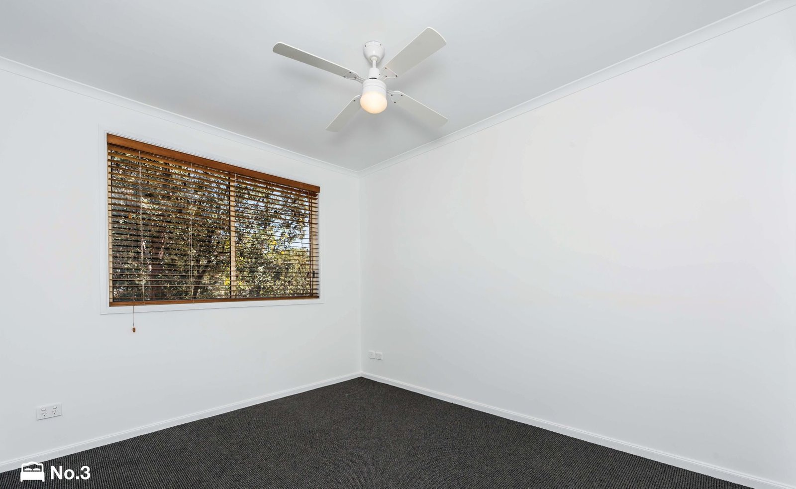 67 Yachtsman Crescent SALAMANDER BAY 20