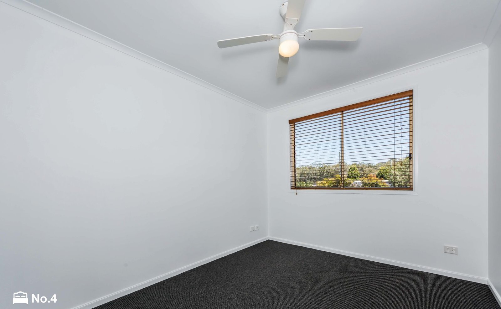 67 Yachtsman Crescent SALAMANDER BAY 21