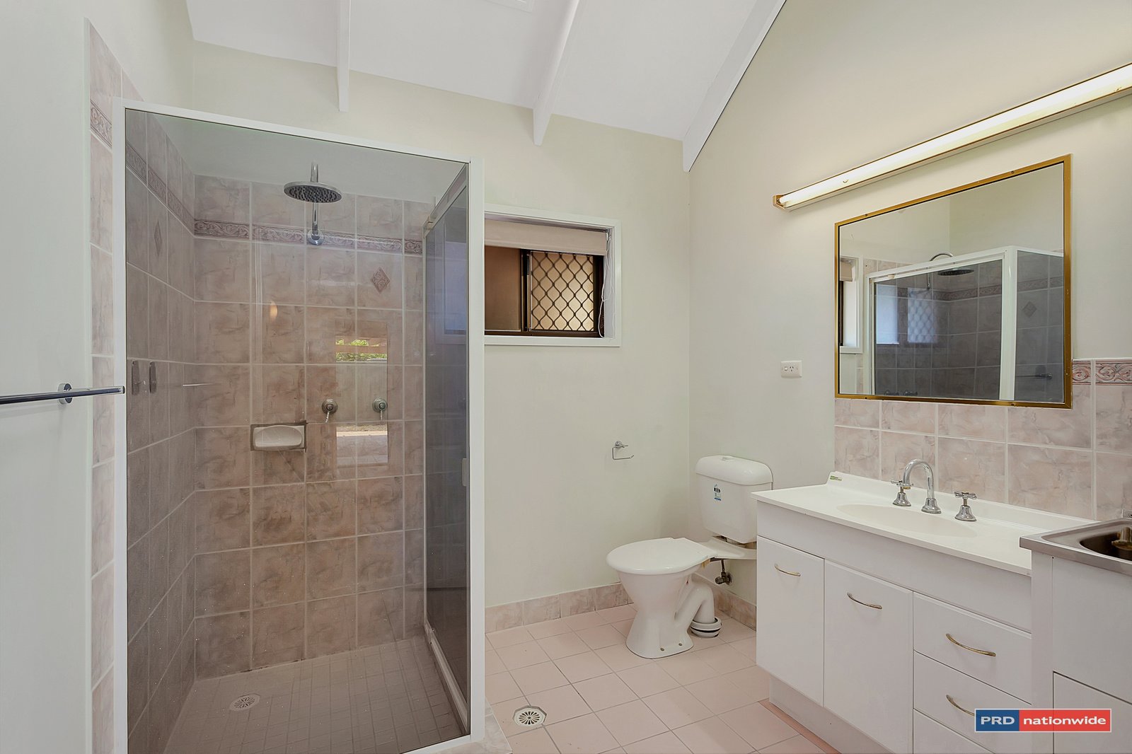 6/70 Mattocks Road VARSITY LAKES 7