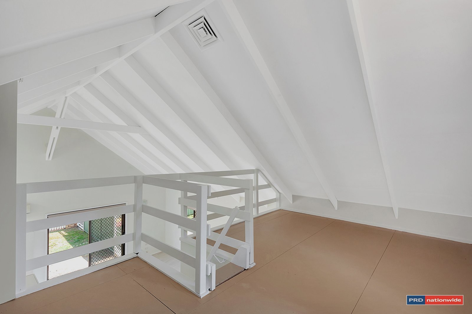 6/70 Mattocks Road VARSITY LAKES 8