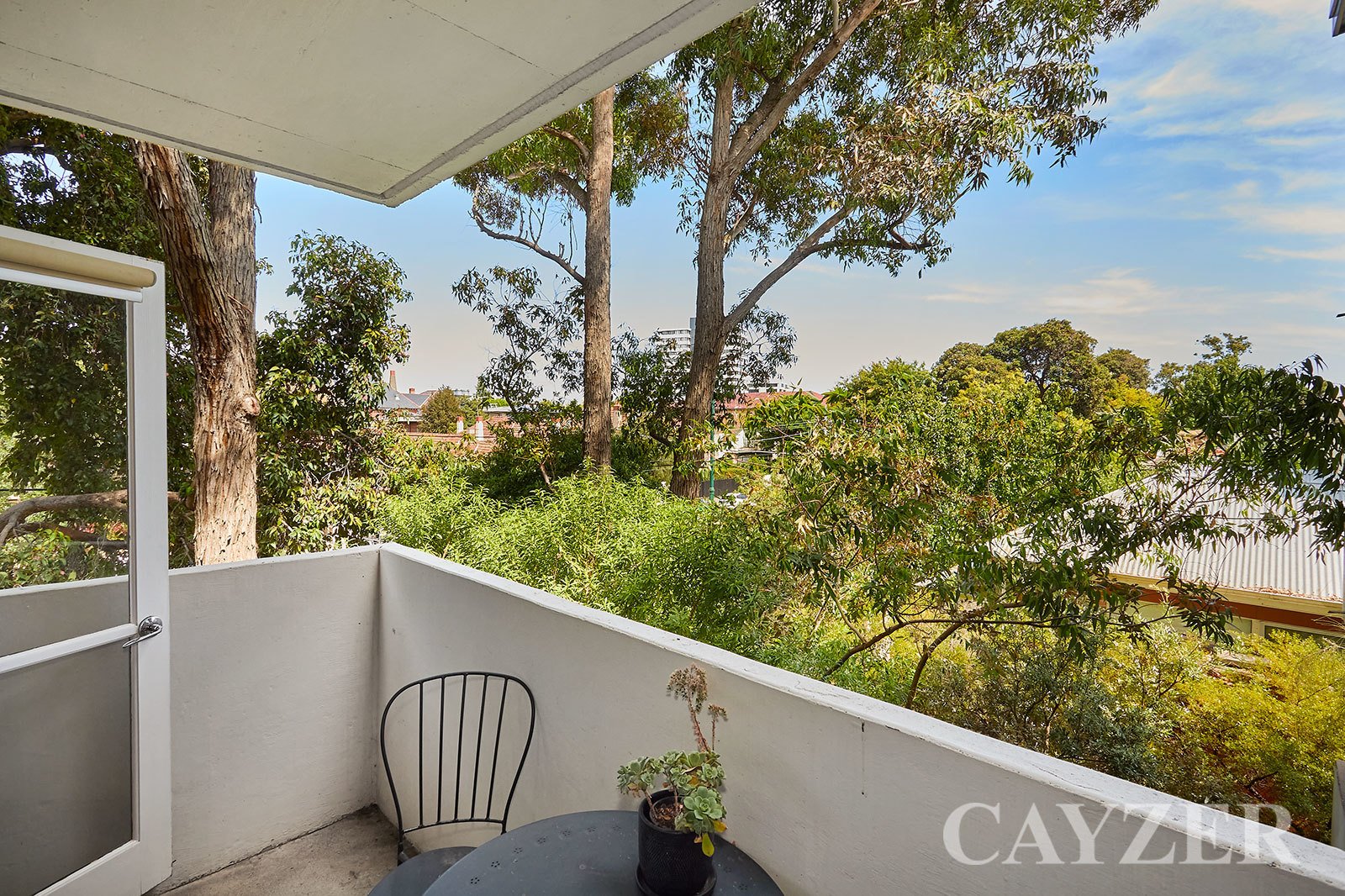 Gallery: 6/70 Park Street