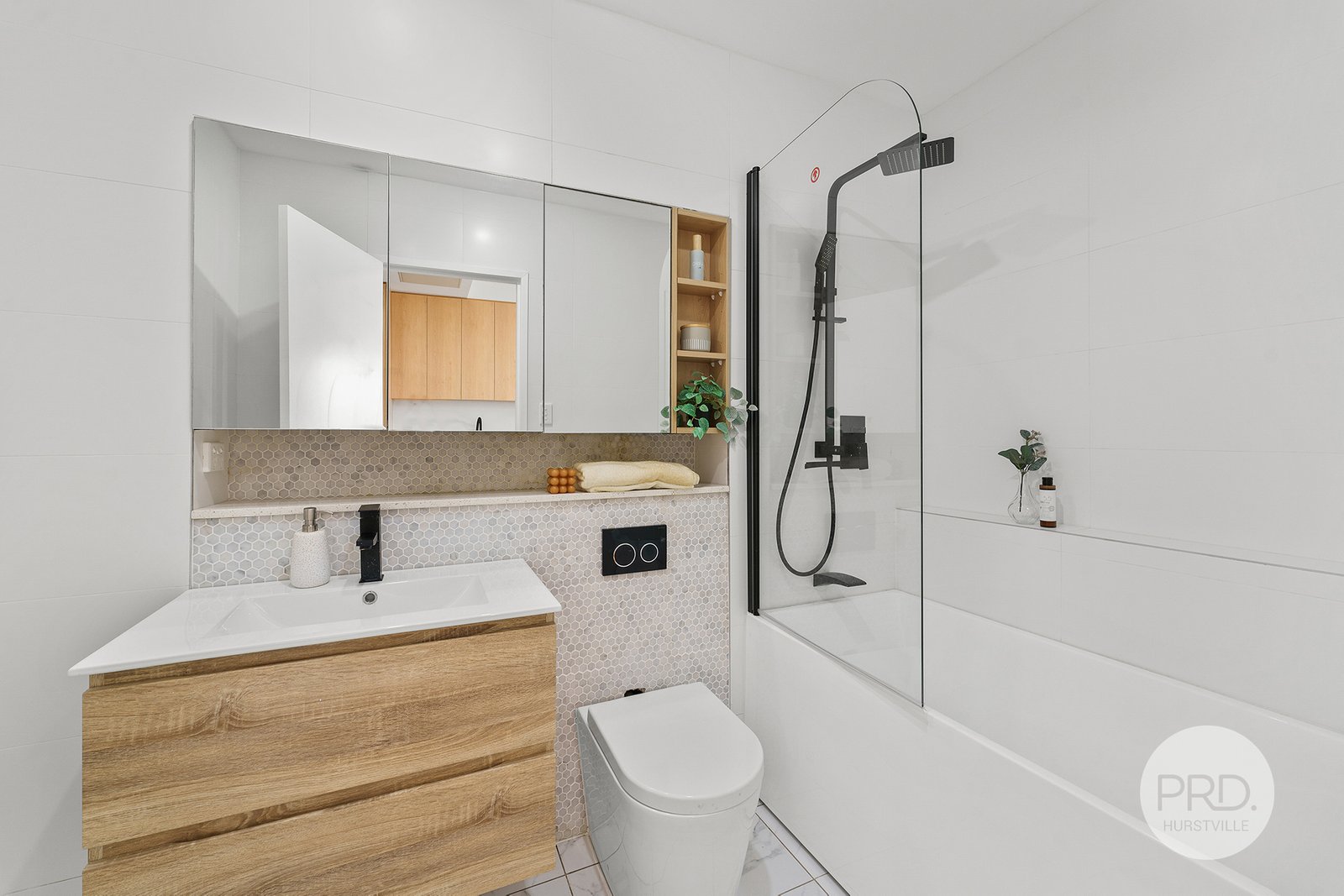 6&7/14 Butler Road HURSTVILLE 5