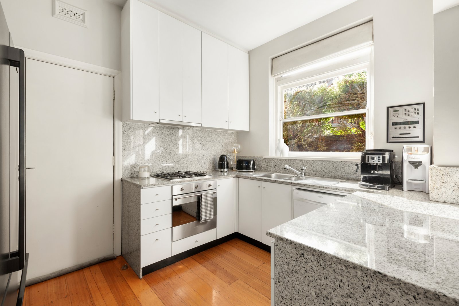 Real Estate and Property in 6/716 Orrong Road, Toorak, VIC