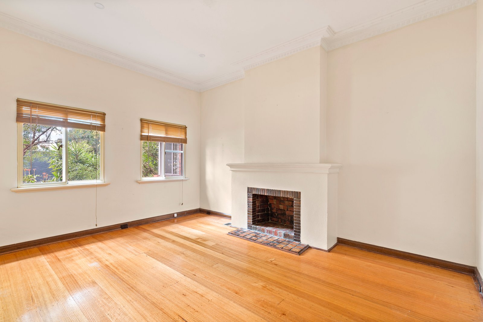 Gallery: 672 North Road