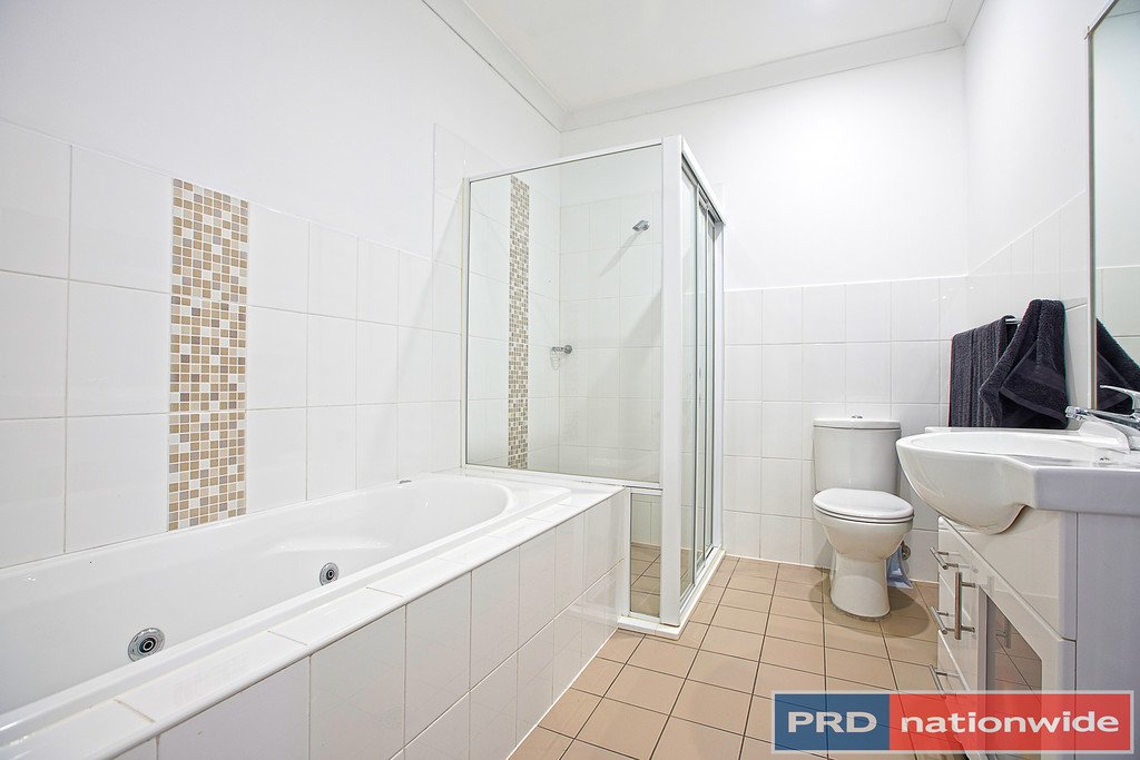 6/73-75 Stafford Street KINGSWOOD 9