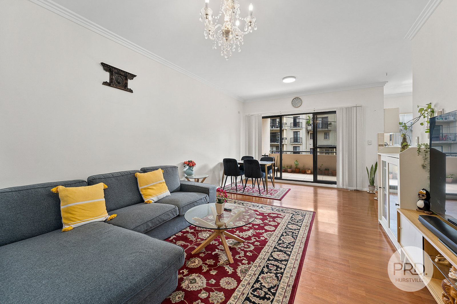 6/74-80 Woniora Road HURSTVILLE 1