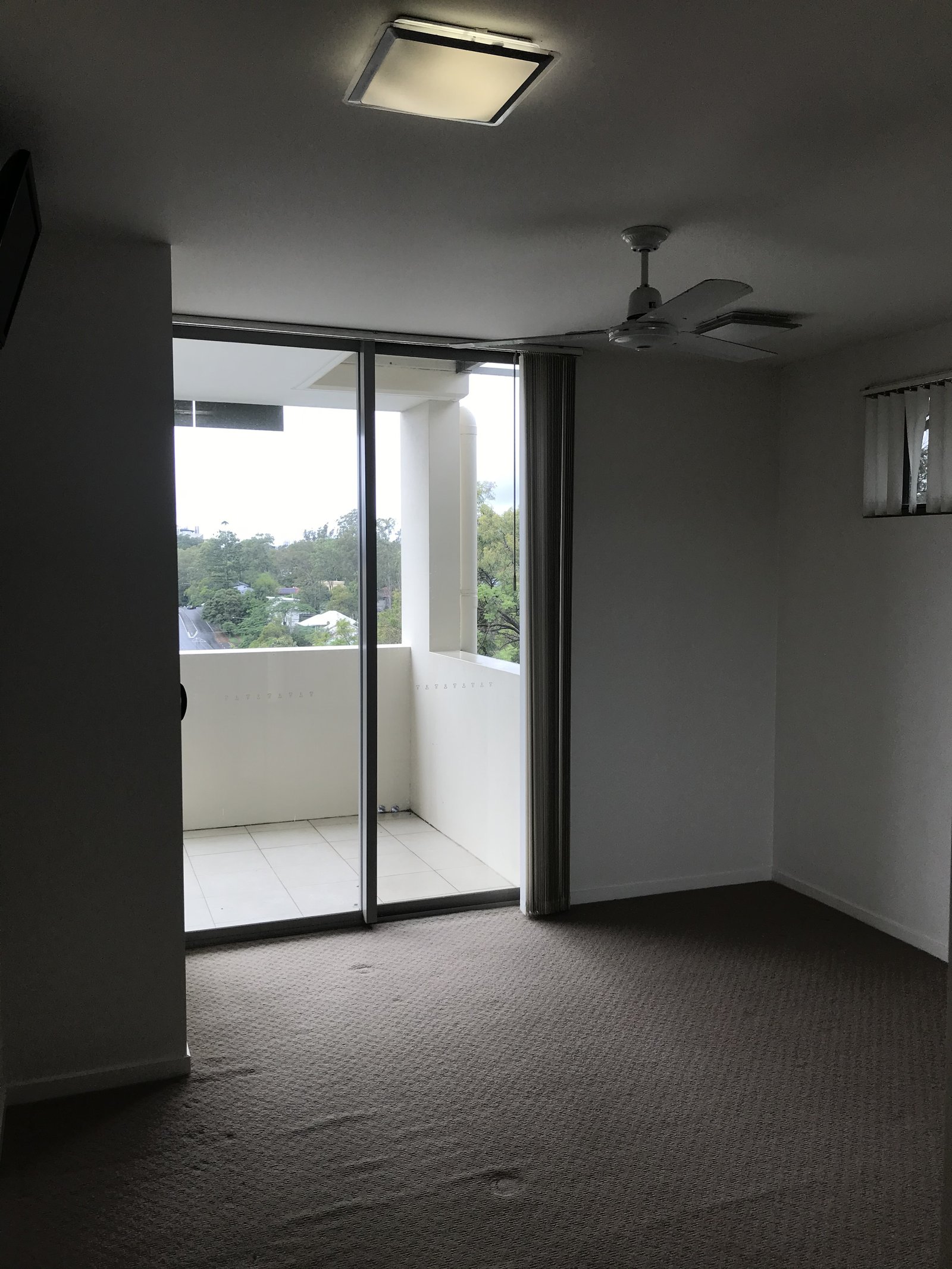 6/74 Durham Street ST LUCIA 9