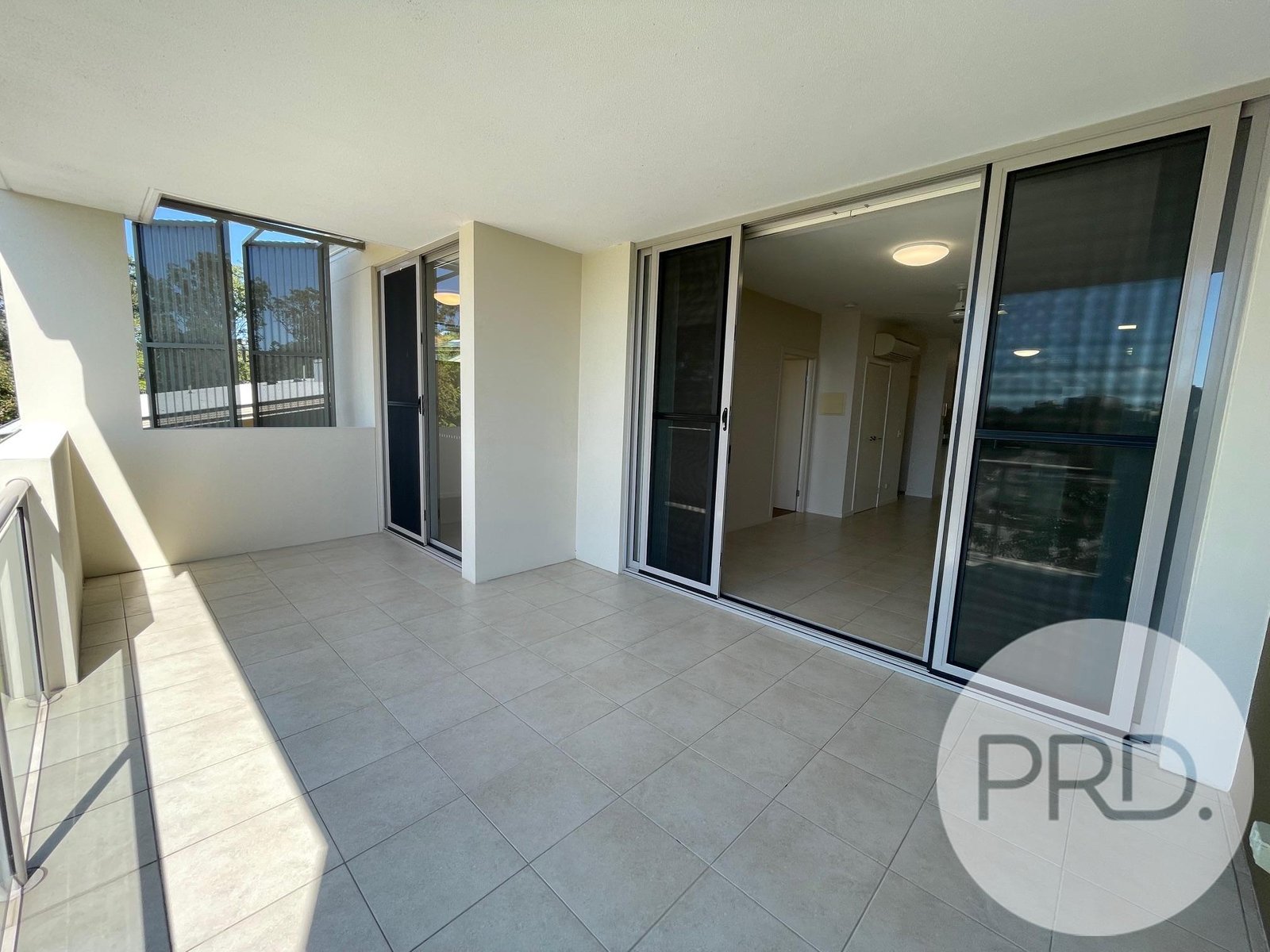 6/74 Durham Street ST LUCIA 4