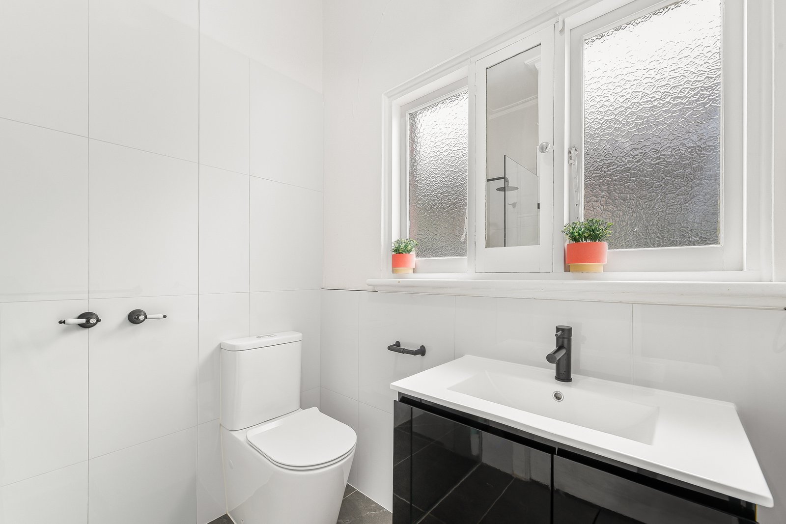 Gallery: 674 North Road