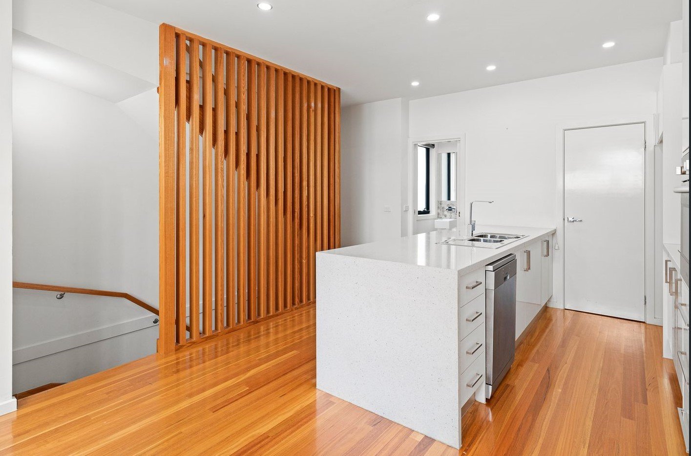 Gallery: 6/74 Nott Street