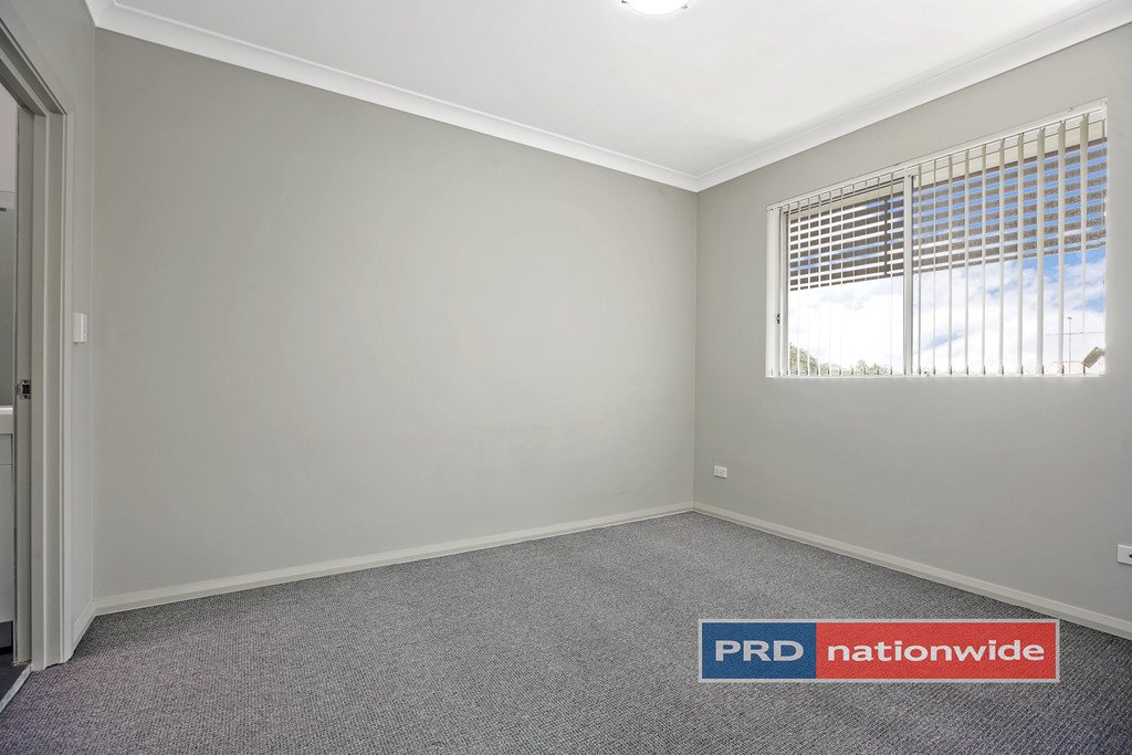 6/76-78 Jones Street KINGSWOOD 8