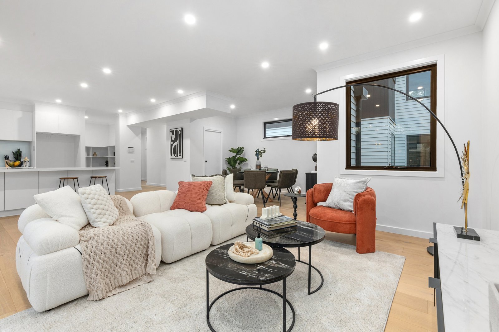 Gallery: 6/77 Larnook Crescent