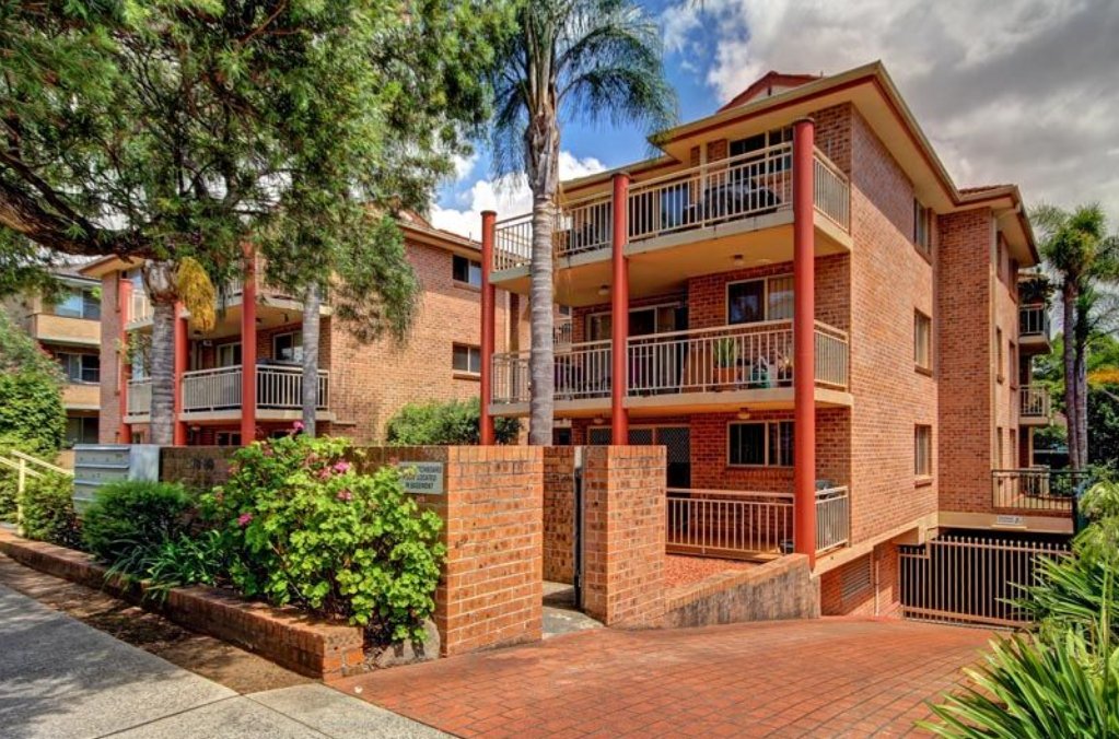 6/78-80 Pitt Street MORTDALE 1