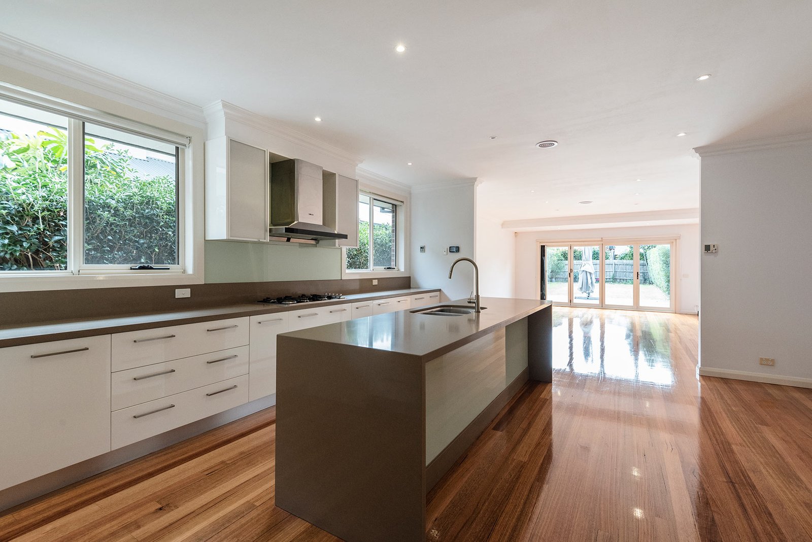 Gallery: 67a Raynes Park Road