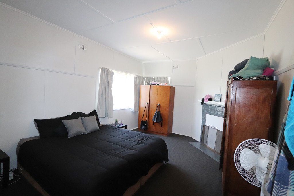 68 Albury Street TUMBARUMBA 8