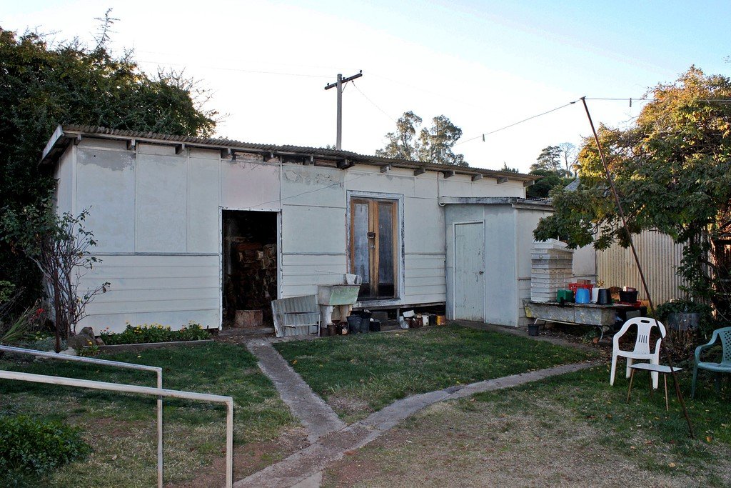 68 Albury Street TUMBARUMBA 3