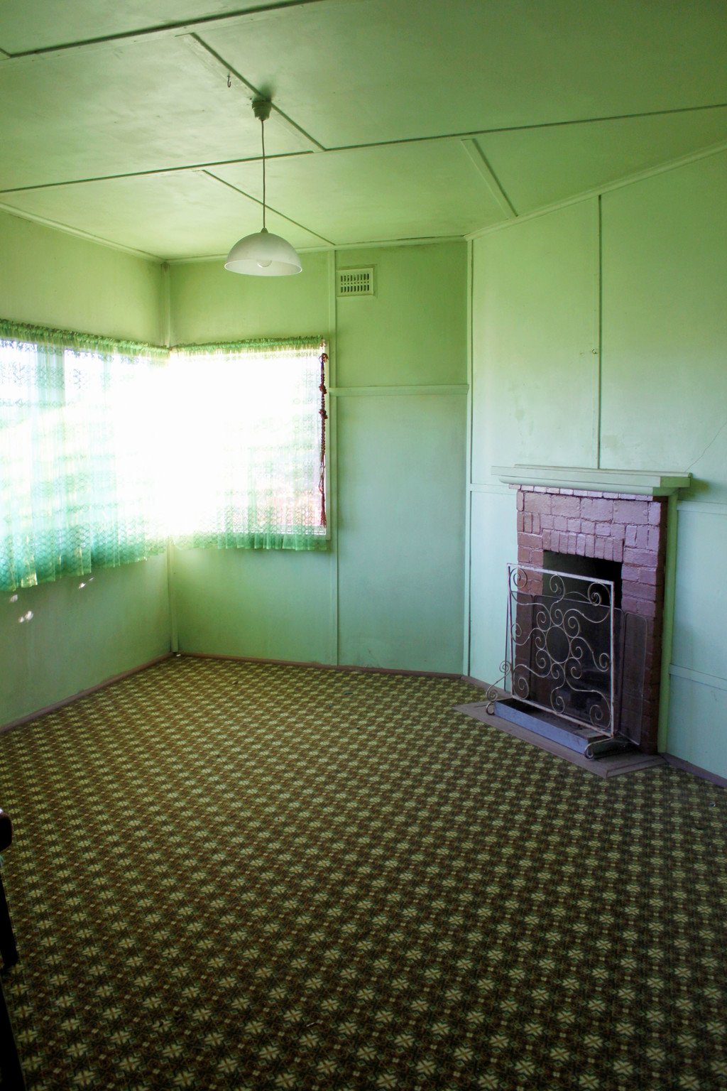 68 Albury Street TUMBARUMBA 6