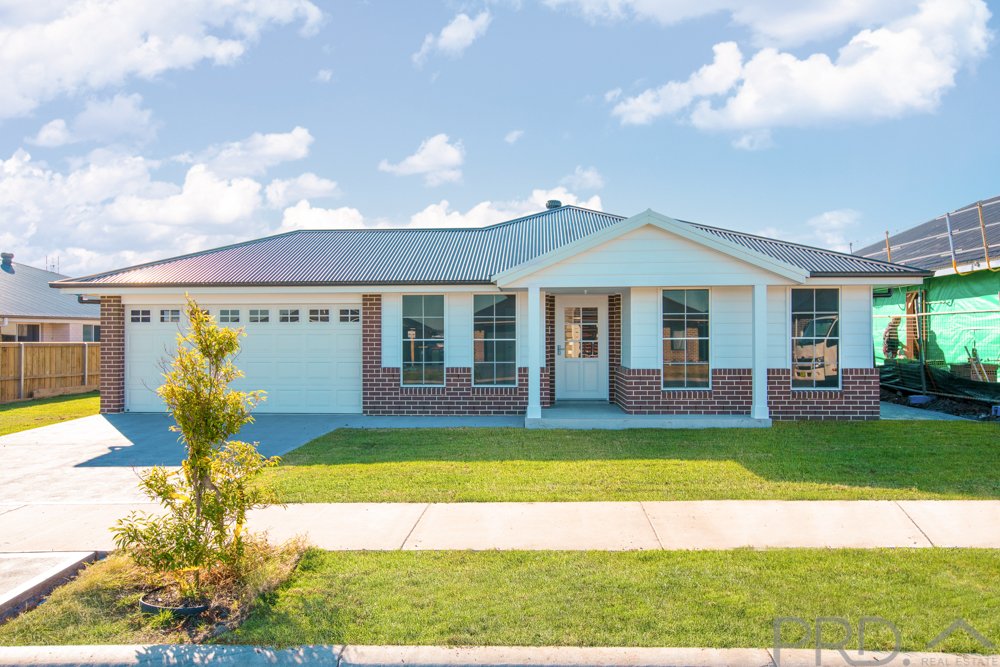 68 Arrowtail Street CHISHOLM 1