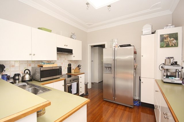 68 Battye Avenue BEVERLEY PARK 6