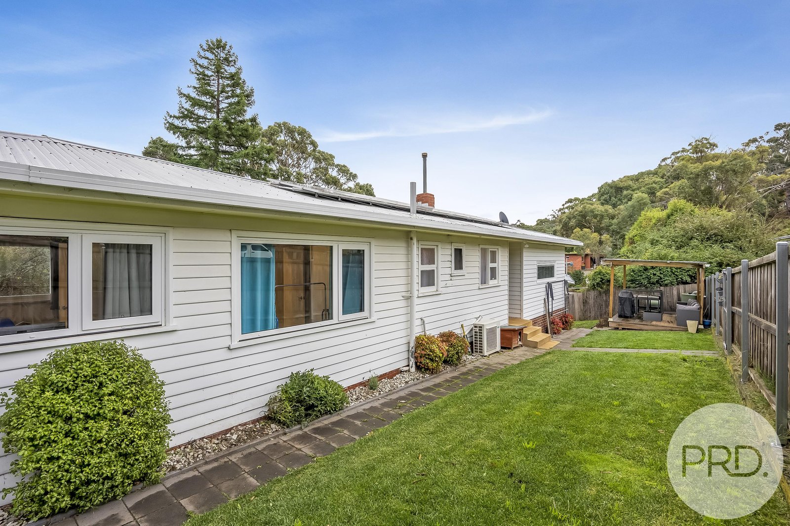 68 Begonia Street LINDISFARNE 19