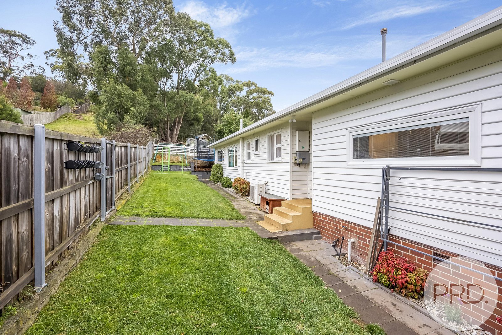 68 Begonia Street LINDISFARNE 20