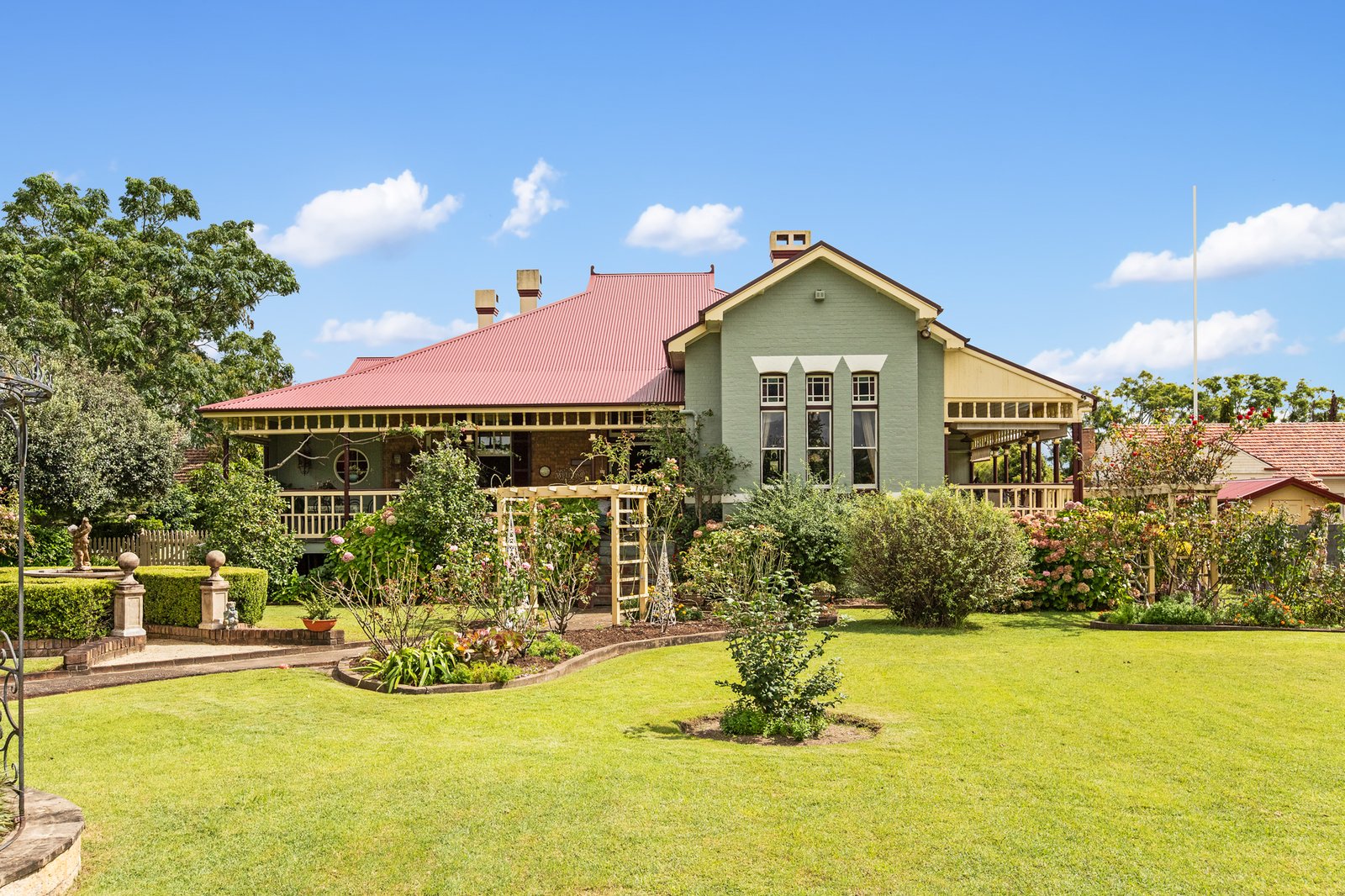 68 Belmore Road LORN 1