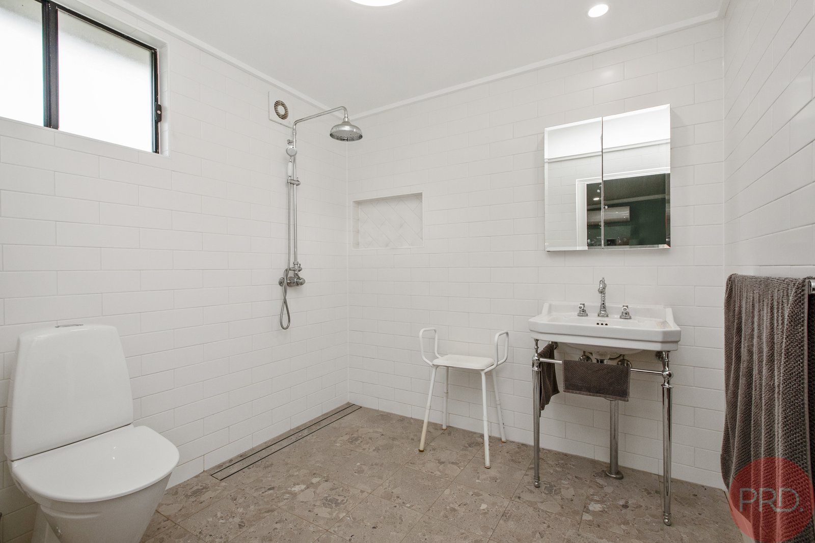 68 Belmore Road LORN 24